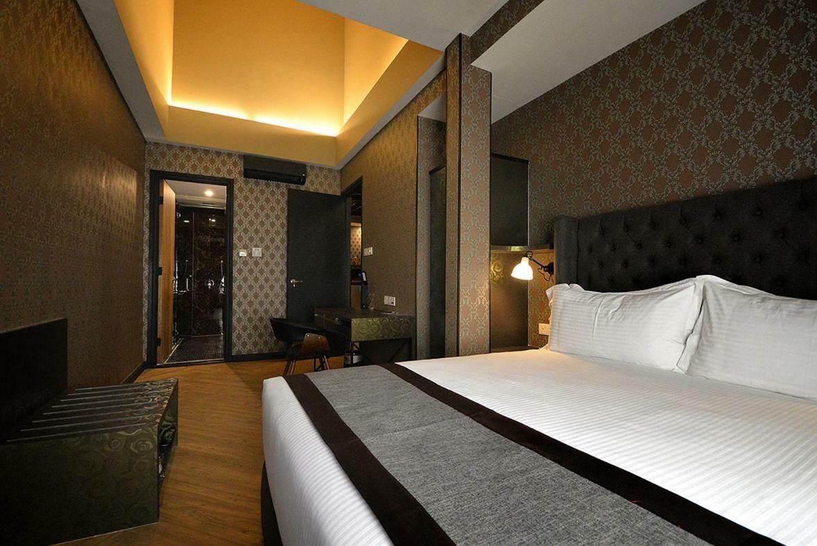 1969 Business Suites Bandar Botani, Ипох Экстерьер фото